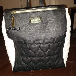 NWOT Betsey Johnson Heart Quilted Backpack